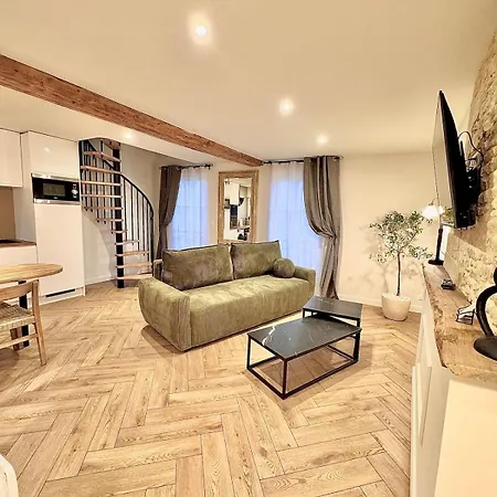 Apartment Le Cocon Niche Historic Center